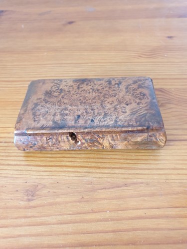 Petite boite ancienne - , bois